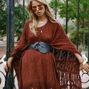 Arnhem🌿 Jules Burgundy Poncho (one size)